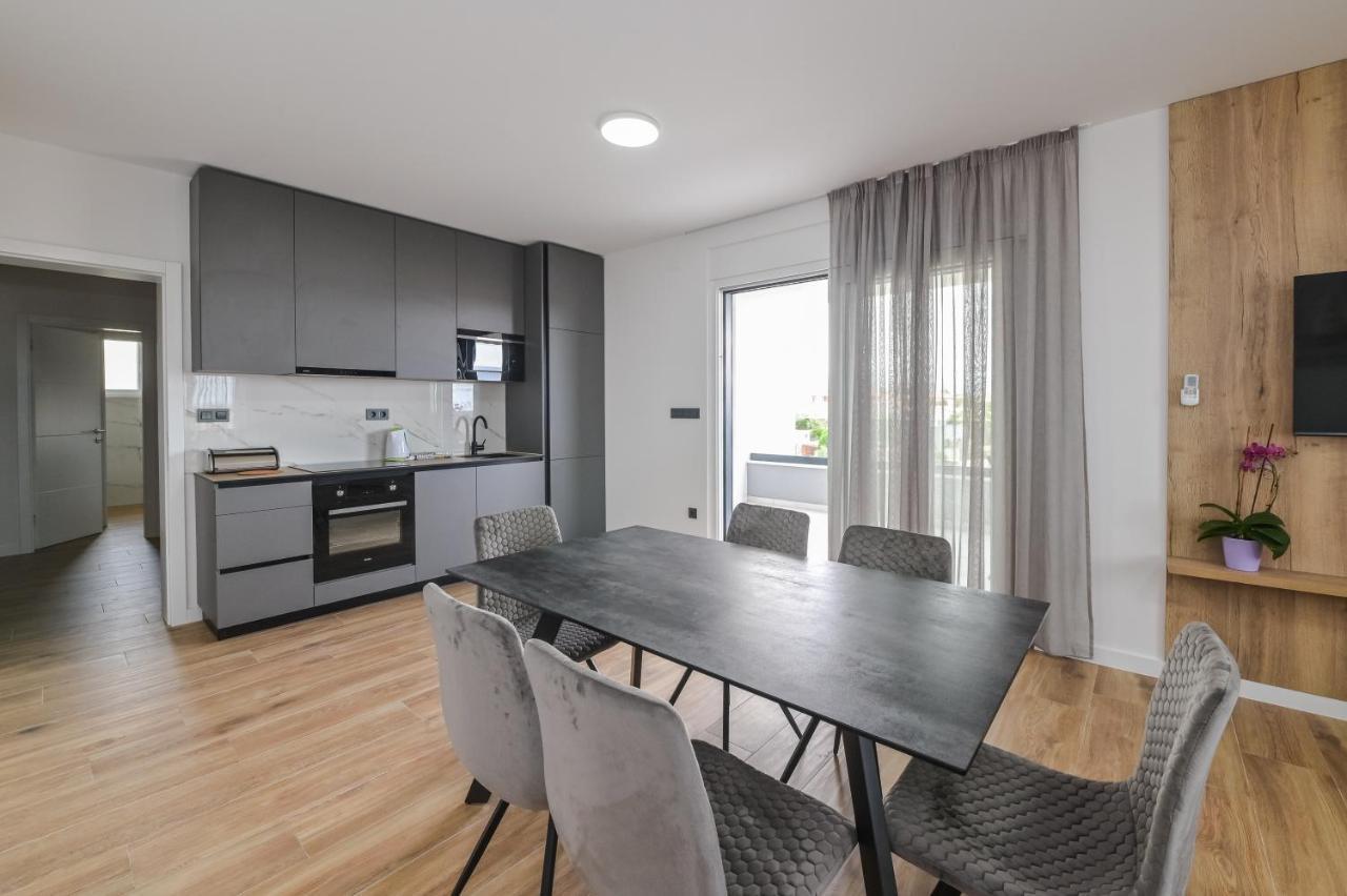 The Eagle Apartment Novalja Ngoại thất bức ảnh