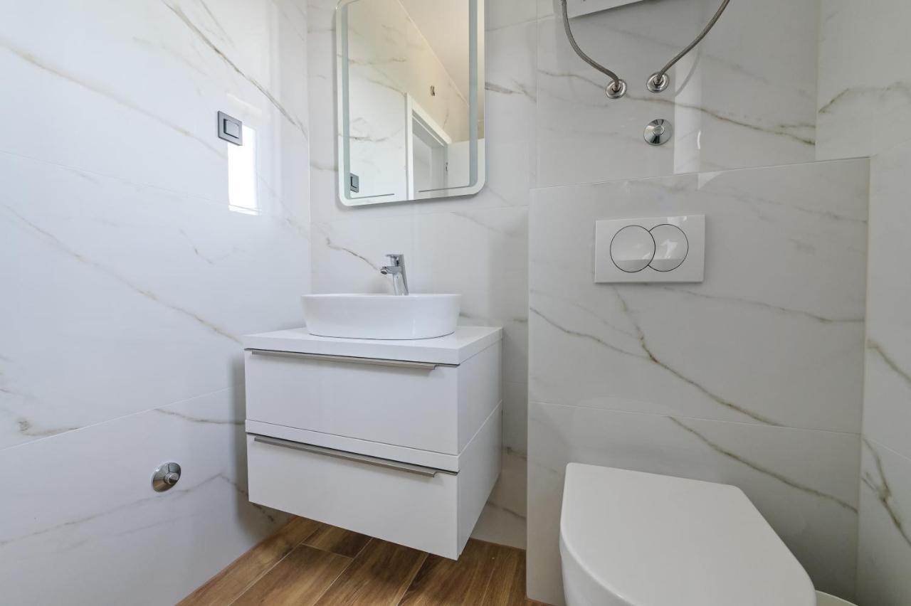 The Eagle Apartment Novalja Ngoại thất bức ảnh